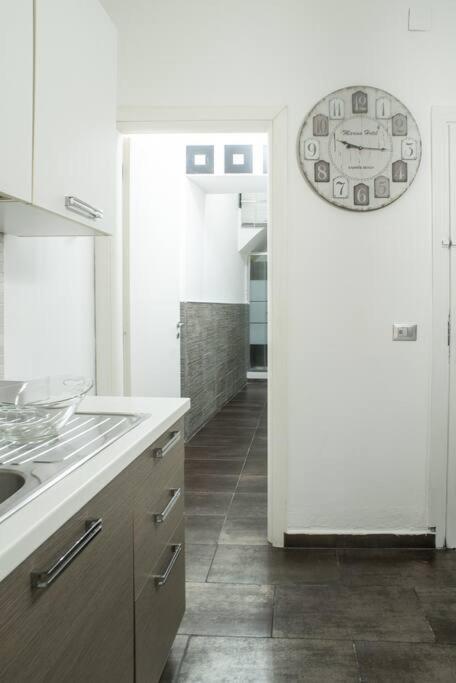 4 Canti Central Cozy Apt In Via Maqueda パレルモ エクステリア 写真